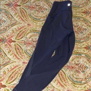 Lululemon Train times 25”